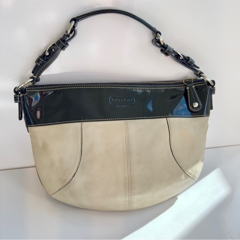 Coach Laura Hobo Handbag C1026-F14886 – Cream & Navy Patent Leather - Picture 2 of 7